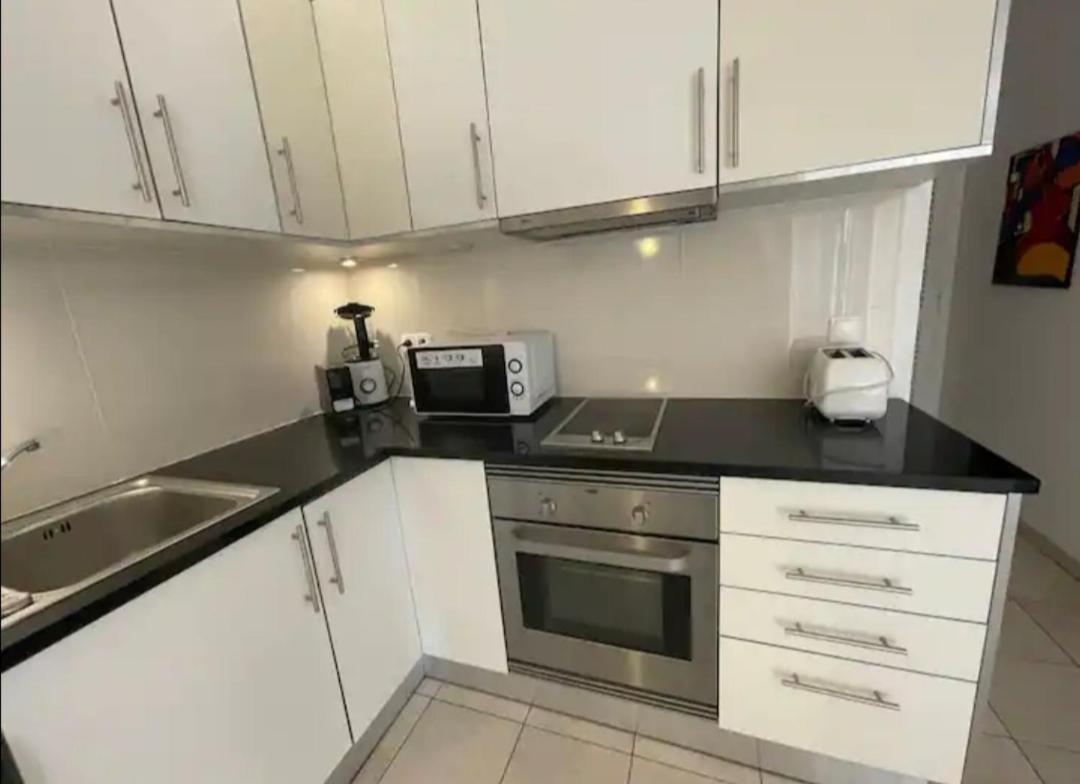 Simpatico Apartamento Com Piscina Em Albufeira Apartment Екстериор снимка